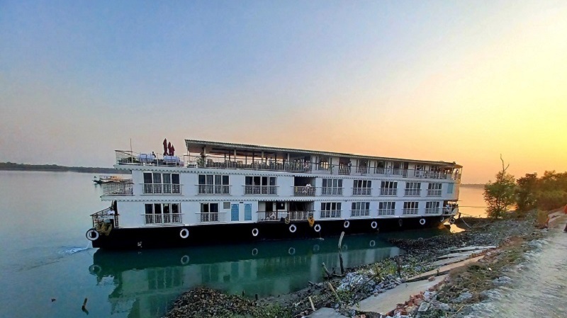 Ganga Voyager at Bali Island, Sunset on the River Ganges